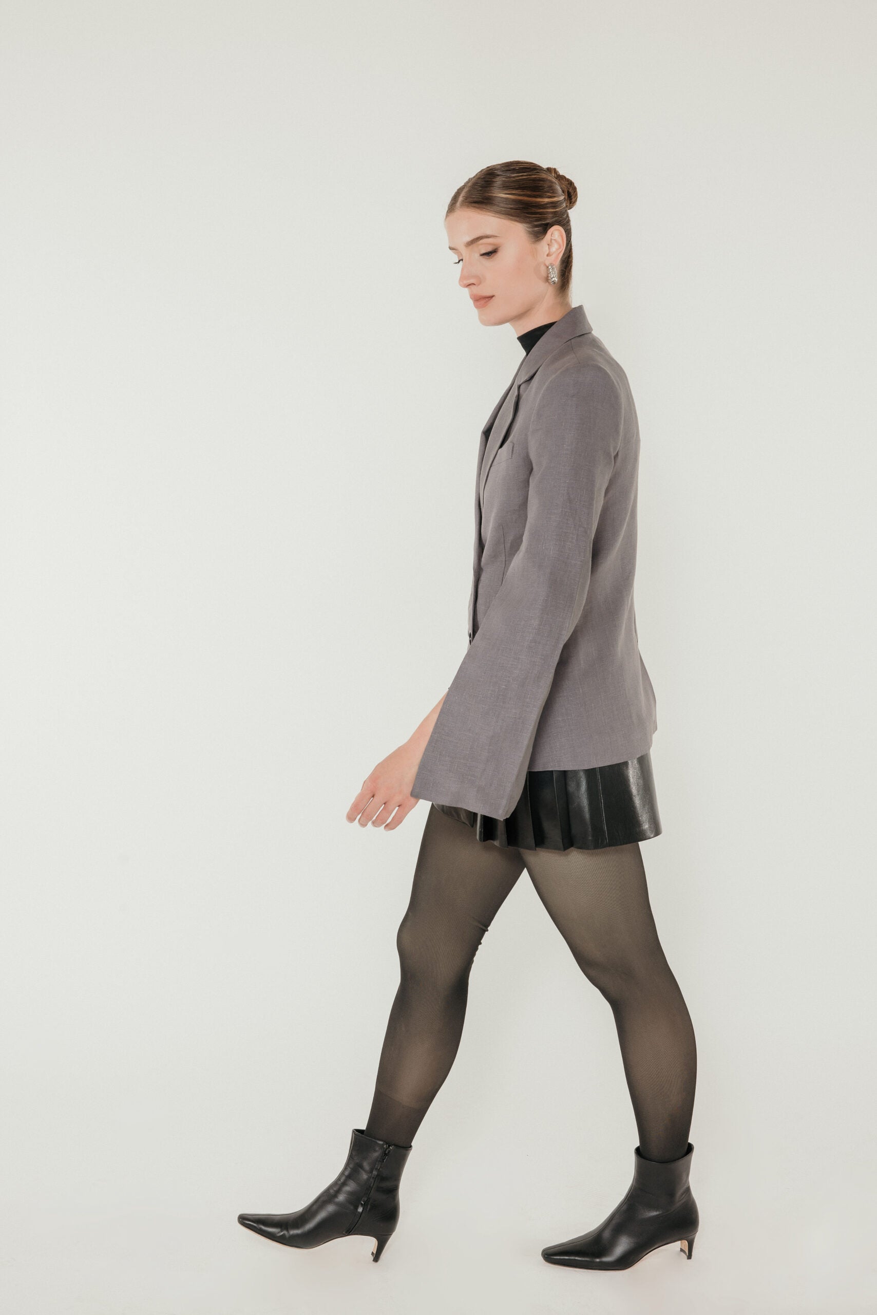 The Josephine Linen Blazer in Slate